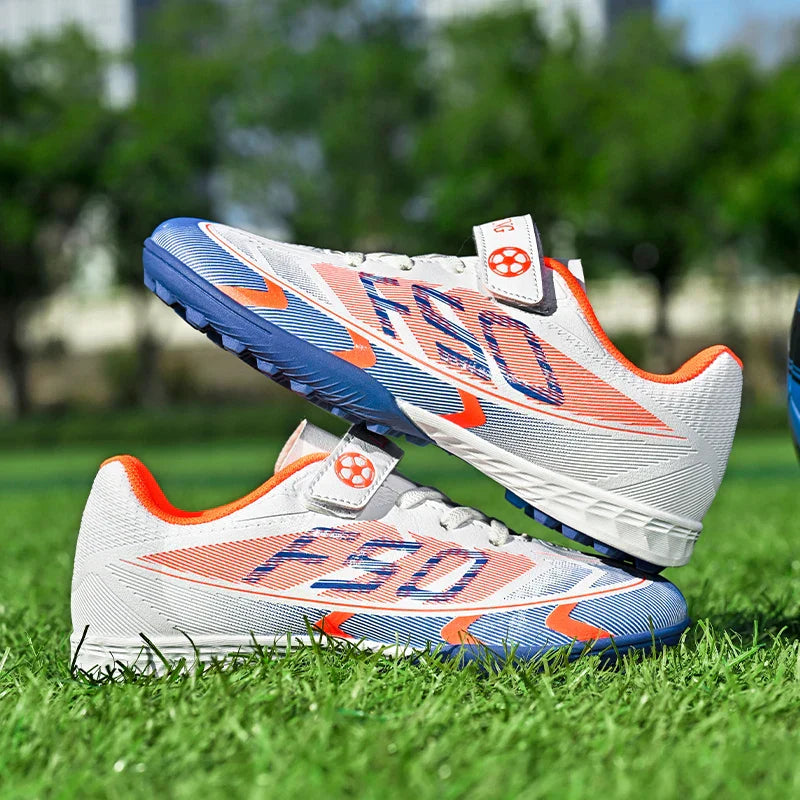 New Kid Football Boots Professional Match Match Boys Soccer Shoes Sports Shoes Non-Slip Sneakers Outdoor Comfortable Unisex