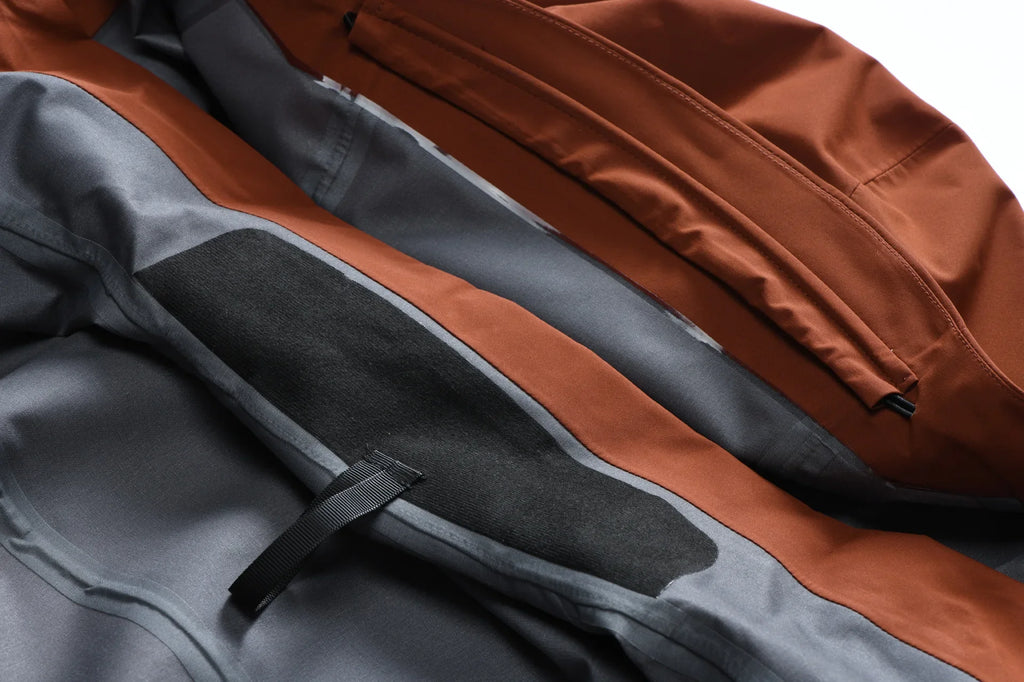 2026 Outdoor Men's and Women's, Fashionable, Windproof and Waterproof, Mountaineering, Breathable, Travel, Camping, Windbreaker