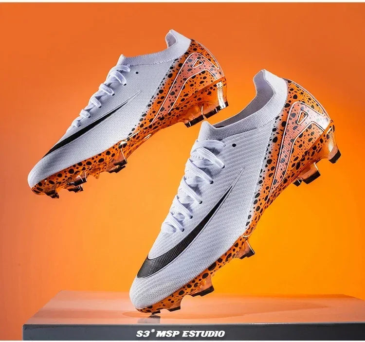 New Men Professional Football Boots Grass Soccer Shoes Outdoor Sport Non-Slip Training Shoes Match Sneakers Ultralight Unisex