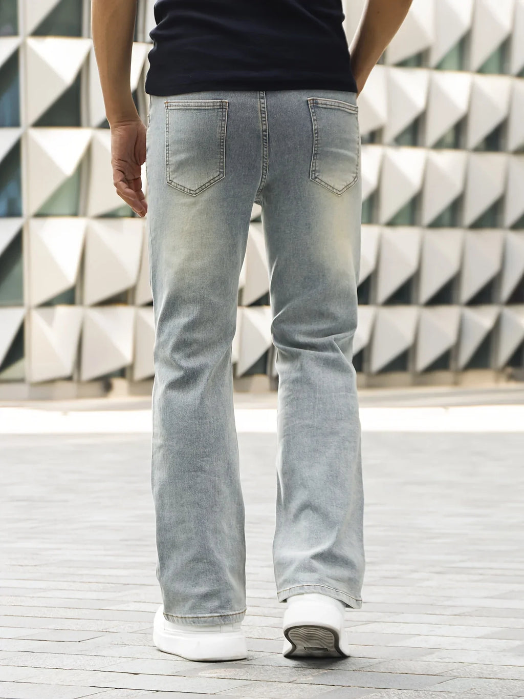 Men's Simple Design Slim Fit Bootcut Denim Pants Blue Stretch Elastane Fabric Fashionable Men's Jeans for All Season Wear Suit for Outdoor/Party/Office/Everyday Wear