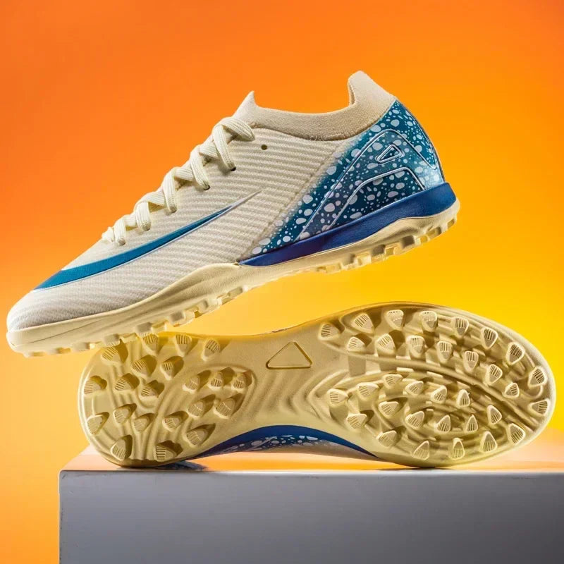 New Men Soccer Shoes Professional Football Boots Grass Outdoor Sport Non-Slip Training Shoes Match Sneakers Ultralight Unisex