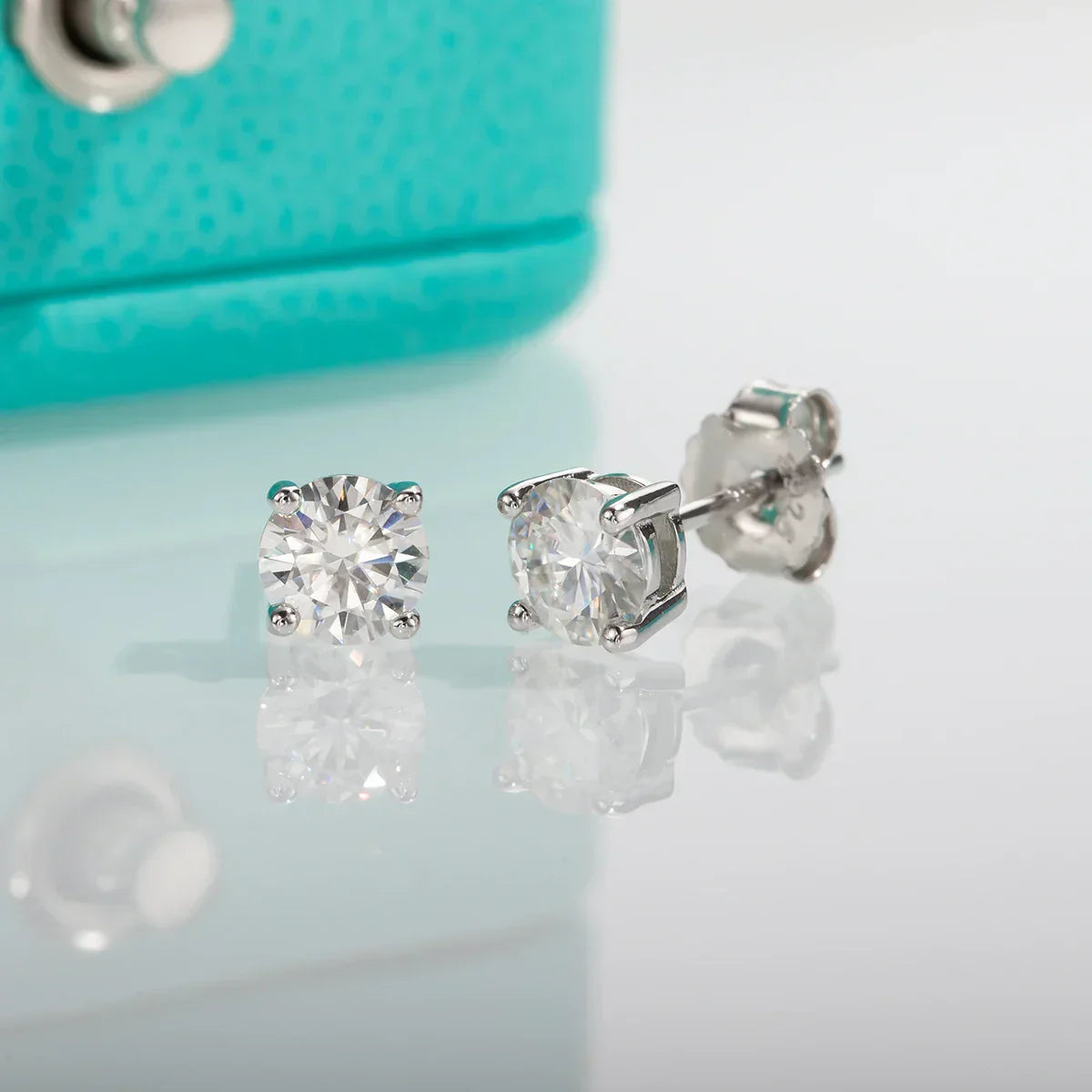 4mm D Color Moissanite Diamond Classic 925 Sterling Silver Stud Earring For Woman Fine Jewelry Wholesale