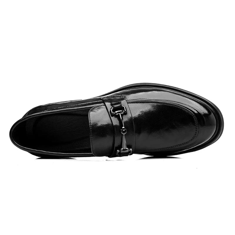 New Fashionable Men's Casual Loafers  Comfortable And Classic  Formal Business Casual Shoes  Metal-Decorated Wedding Party Shoes