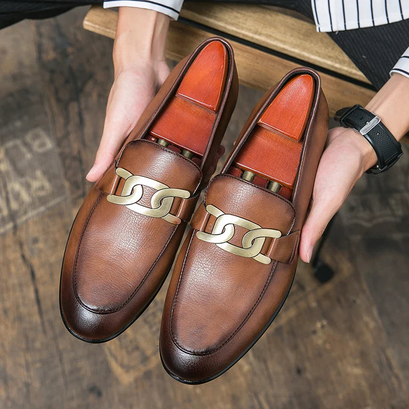 Italian Fashion Leather Shoes Moccasins For Men Casual Man Shoe Business Male Formal Pointed Fashion Wedding Black Skin