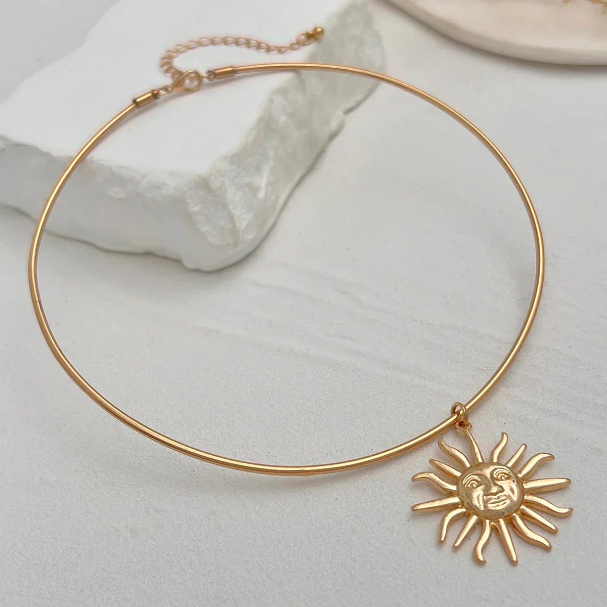 SHIXIN Retro Smooth Golden Metal Thin Choker Necklace for Women Trendy Sun Pendant Necklace Torques Summer Neck Chain Jewelry