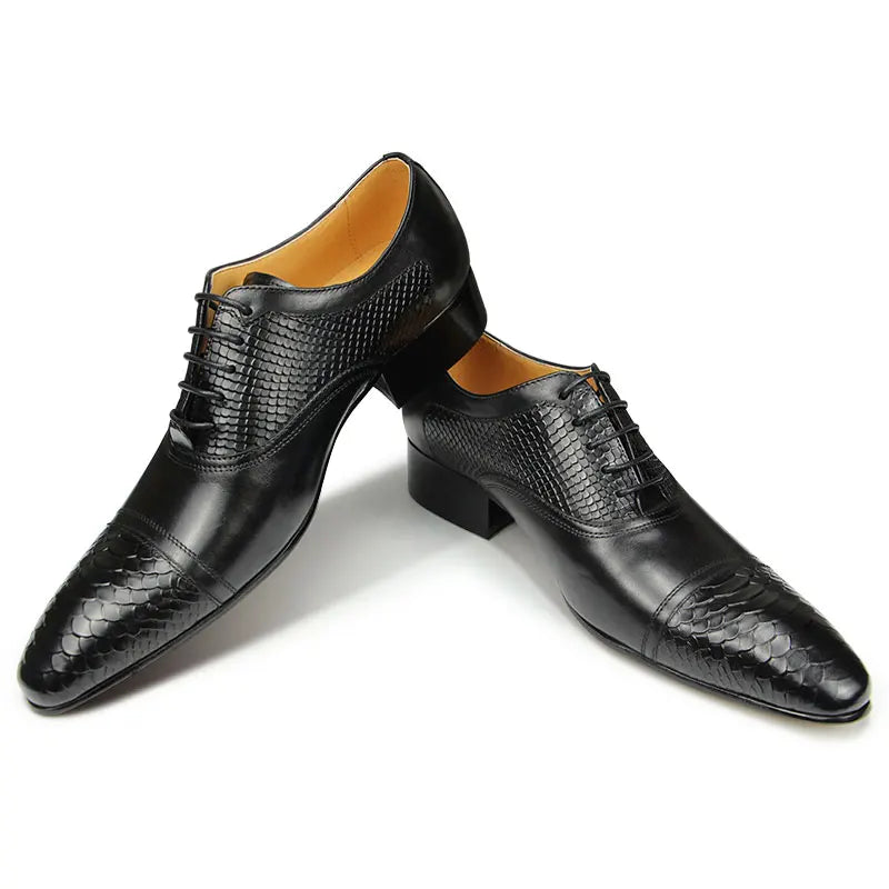 High-end Handmade Leather Shoes Men's Fashion Carved Brogue Shoes British Breathable Business Formal Shoes Pointed Oxford Shoes