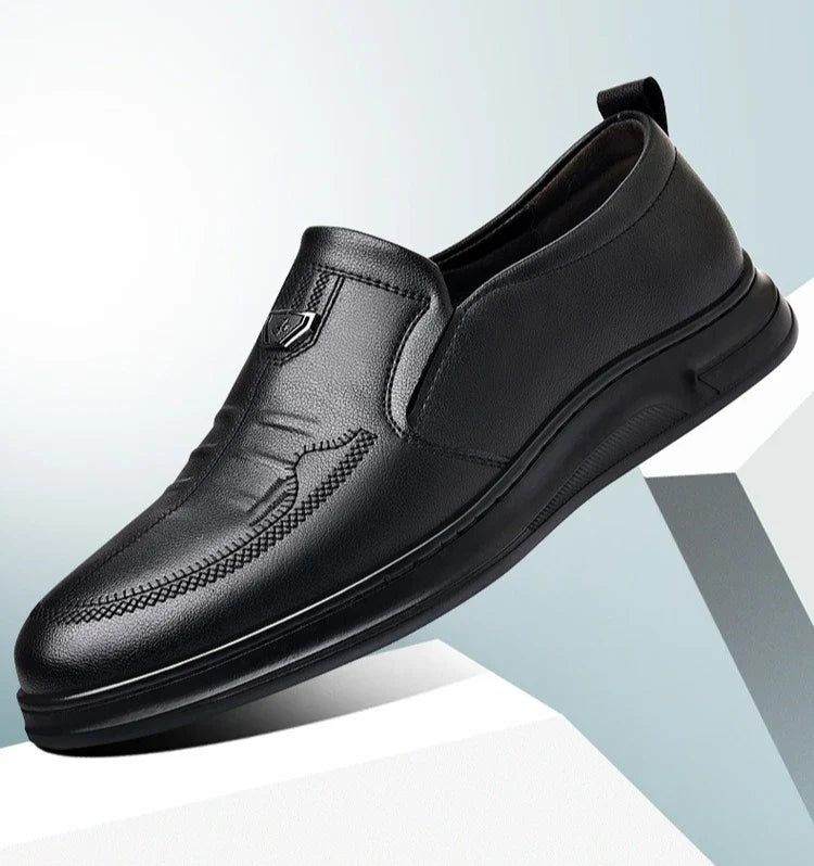 Men's Leather Business Loafers Spring Autumn Black Slip-On Shoes Male Breathable Soft Sole Comfortable Casual Driving Shoes Man