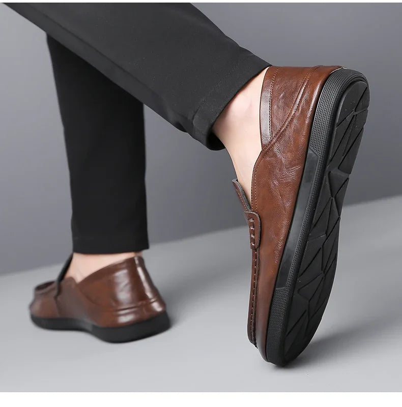 Genuine Leather Men Loafers Comfortable Mens Casual Shoes Luxury Brand Man Formal Dress Shoes Breathable Slip on Boat Shoes