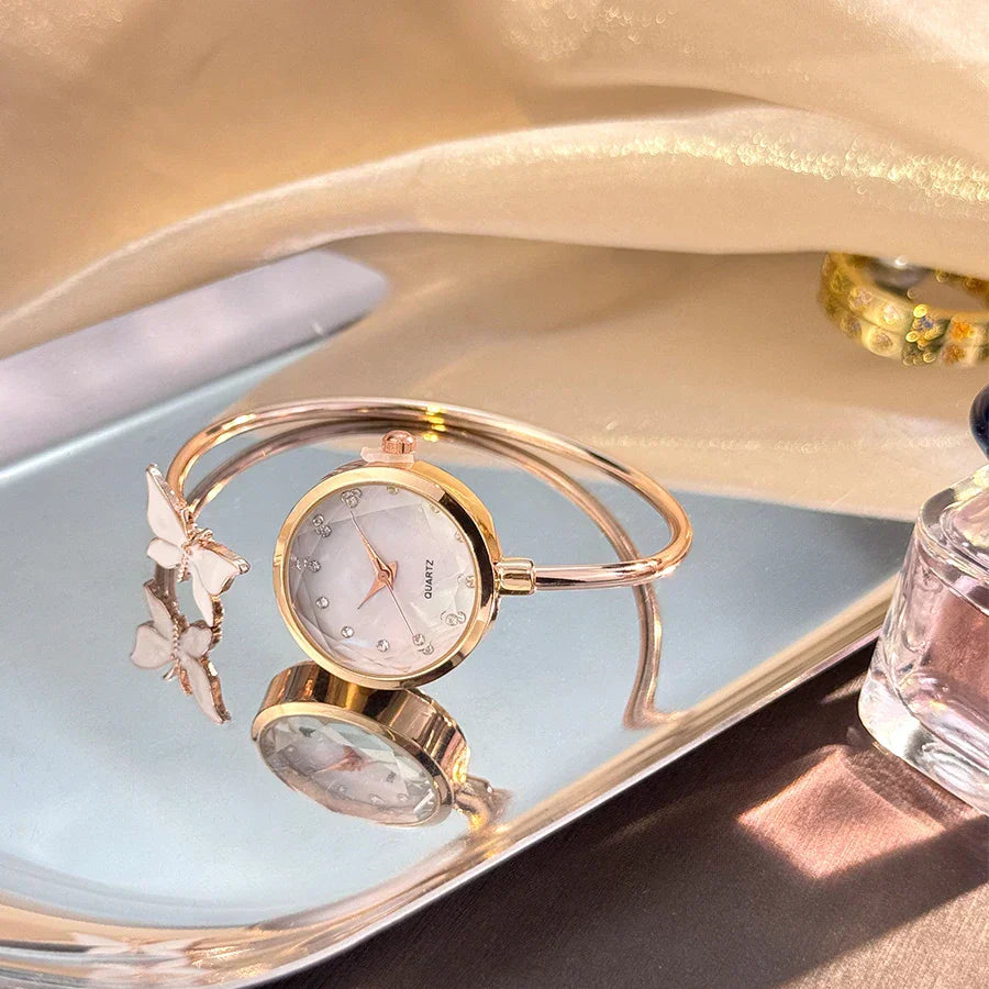 Romantic Butterfly Open Bracelet Luxury Fashion Ladies Quartz Watch Elegant Simple Wristwatch New Model Bestseller