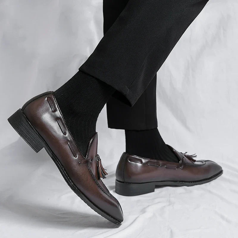 Fashion Shoe Office Shoes for Men Casual Shoes Breathable Leather Loafers Mens Driving Moccasins Comfortable Slip on 2023 Brown