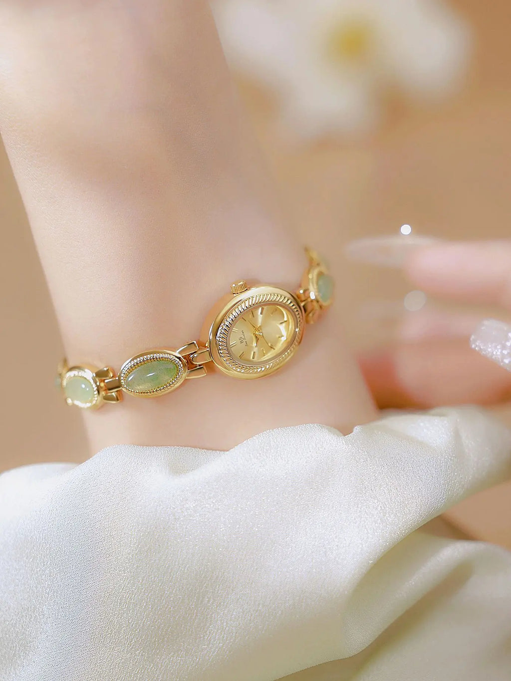 Women's Watch Ladies Bracelet Luxury Brand Waterproof Retro Natural Dongling Stone Hotan Jade Advanced Chain Watches Gift