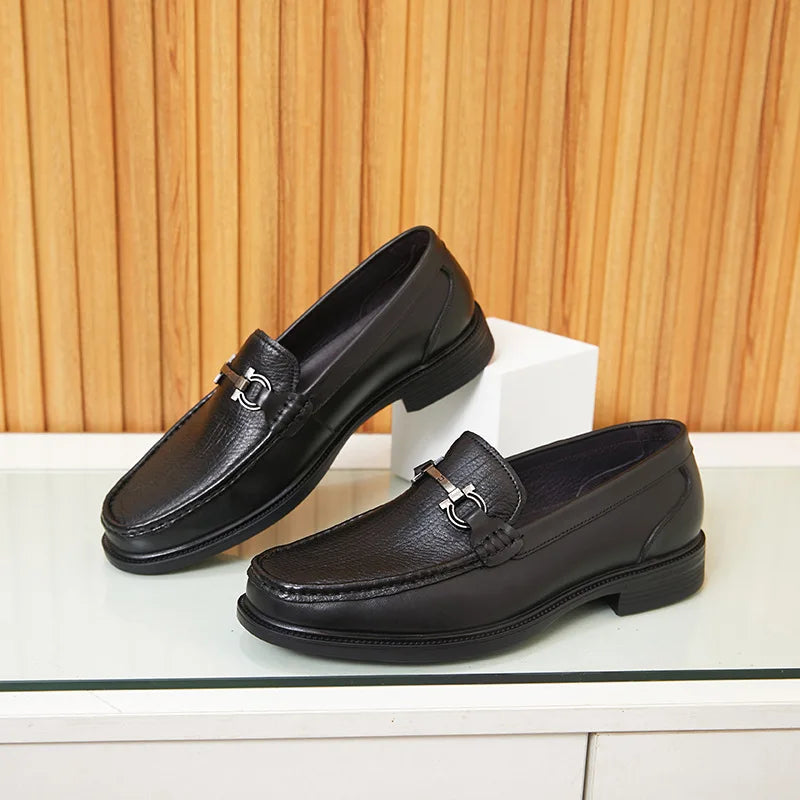 New Loafers for Men Genuine Leather Men's Shoes Elegant Gentleman Handmade Shoes Simple Metal horse buckle