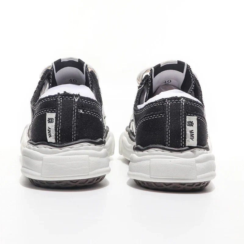 Women Casual Shoes Men's Sports footwear Summer Casual Thick Soled Male Soft Comfortable Non-slip Outdoor Fashion Board sneakers