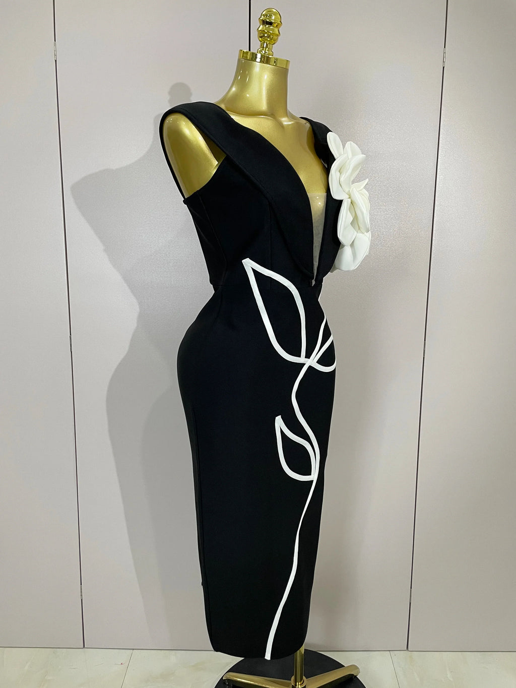Sexy Off Shoulder White Flower Black Red Bodycon Bandage Long Dress Women Luxury Celebrity Evening Club Elegant Party Gowns