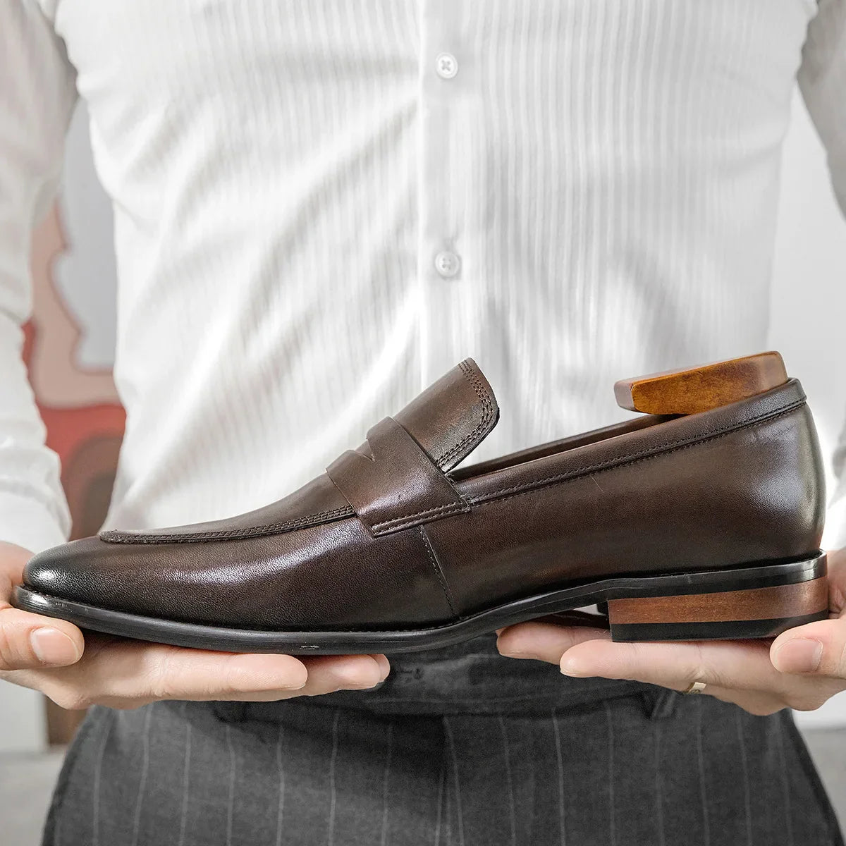 Men's Genuine Leather Shoes Loafer Handmade Shoes Antiskid Elegant Gentleman Oxford Shoes Simple British Style Wedding Shoes