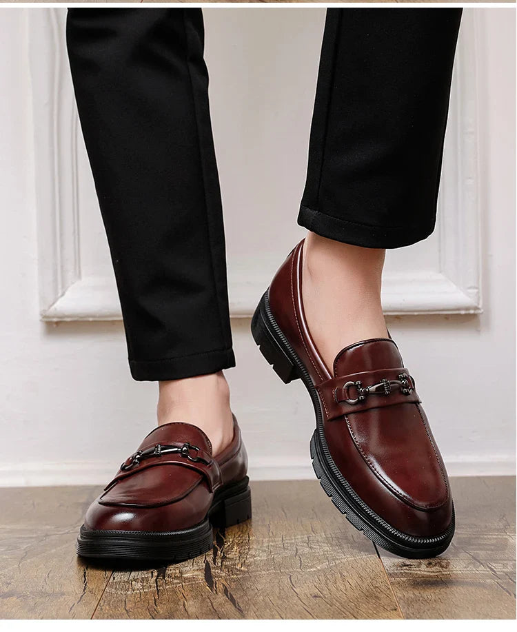 2026 Spring New British Fashion Men's Casual Leather Shoes Korean Style Slip-On Loafers Formal Men's Leather Shoes