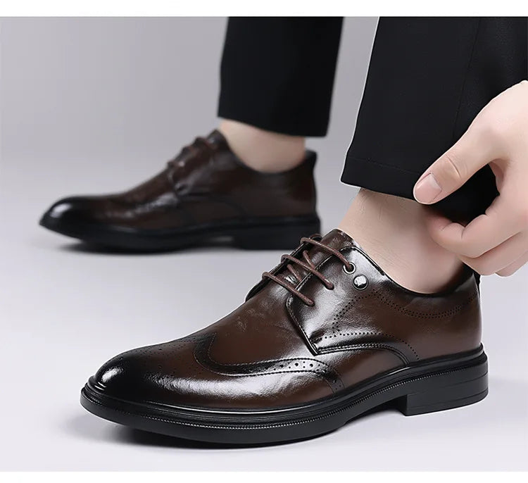 2026 Spring Autumn New Brogue Shoes for Men Solid Color Leather Dress Shoes Male Fashion Business Casual Wedding Shoe Man