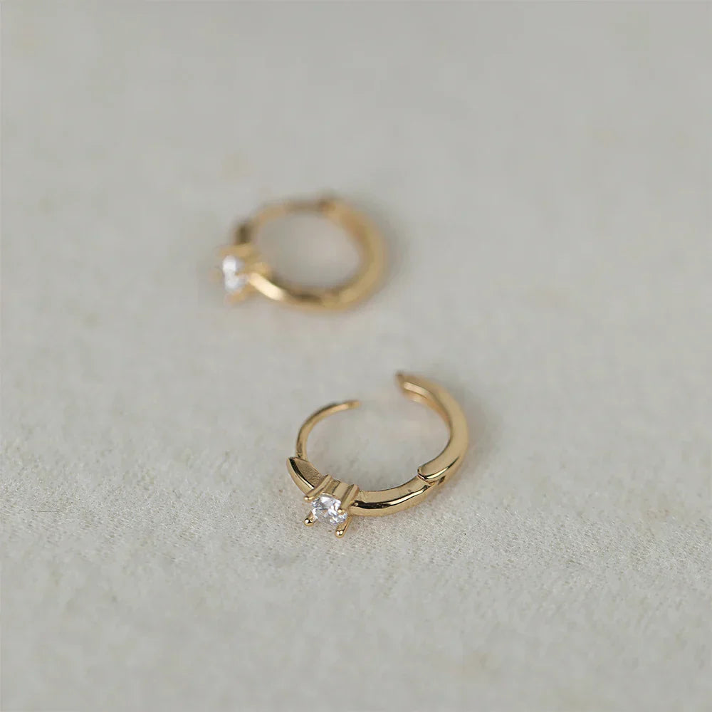 925 Sterling Silver Ear Buckle Snake Twisted Round Circle Microinlaid Zirconia Hoop Earrings For Women Pendientes Aro Rojos