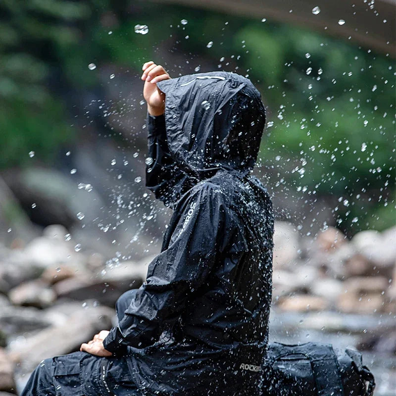 Cycling Raincoat Outdoor Rain Jacket Men Breathable Reflective Hooded Raincoat Waterproof Windbreaker European Size