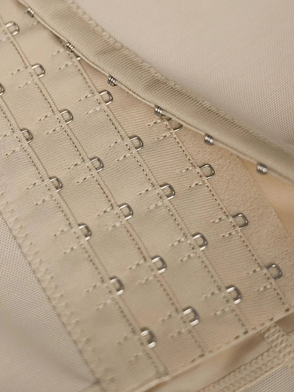 Colombian Shapewear: Waist-Slimming & Butt-Lifting Strapless, Hook-and-Eye Closure, High-Waisted Design with Firm Tummy Control