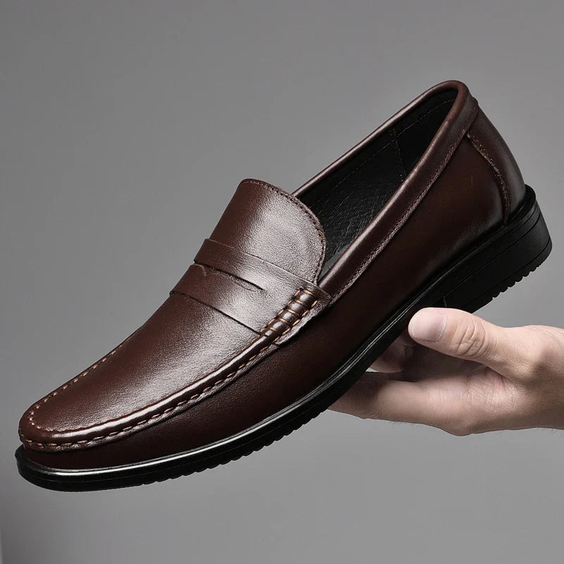 New Luxury Slip on Dress Shoes Men Italian Comfortable Loafer for Men Outdoor Mens Slip on Flats Classic Men Shoes for Wedding