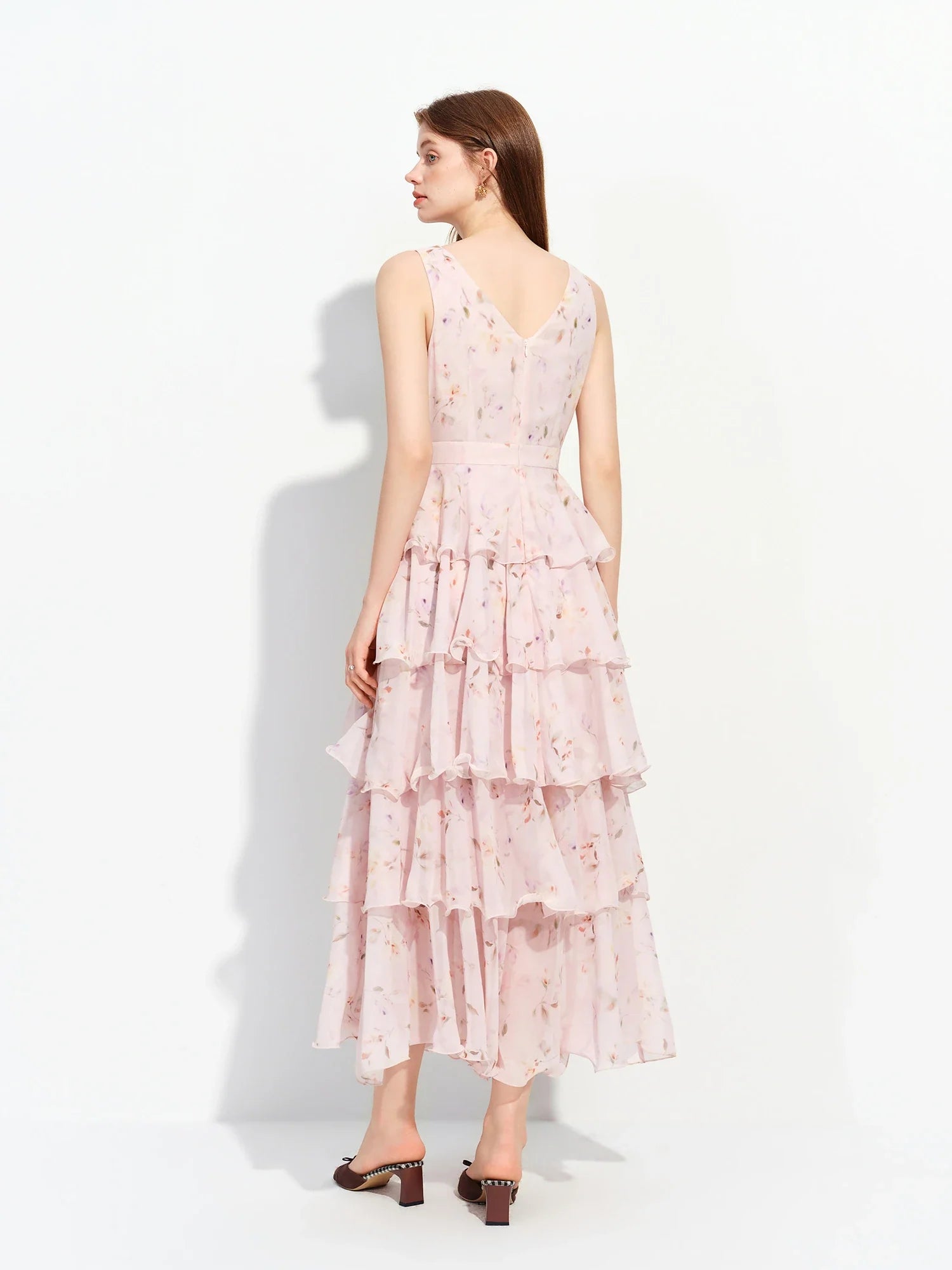 2026 Summer French-Inspired Floral Ruffle Hem Sleeveless V-Neck Tiered Maxi Dress - Romantic for Vacation and Daily Wear