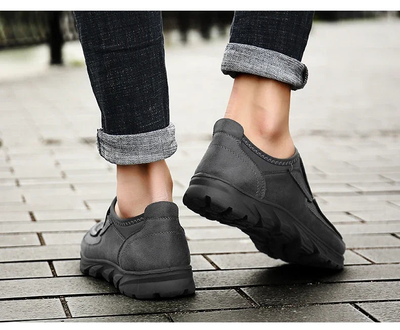 Men Casual Shoes Breathable Loafers Sneakers Fashion Comfortable Flat Handmade Retro Leisure Loafers Shoes Men Shoes