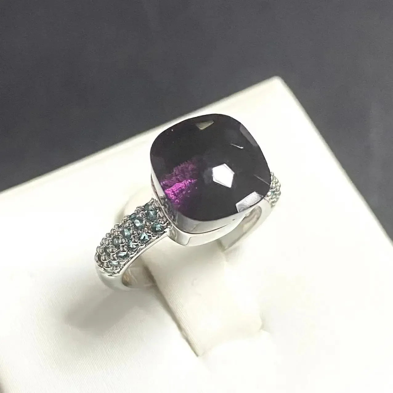 10.6mm Classic Ring for Women Light Blue Zircon Blue Topaz Candy Water Drop Crystal Ring Platinum Plated Jewelry Gift