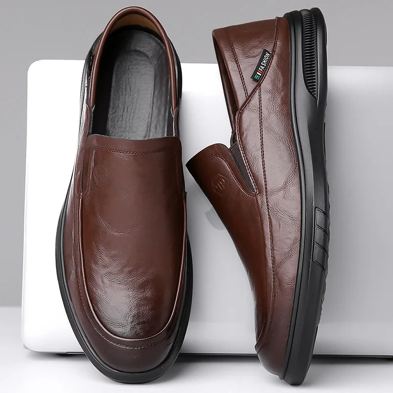 2026 Spring Business Casual Shoes for Men Solid Color New Designer Half Slippers Shoes Male Fashion Soft Sole Leather Shoe Man