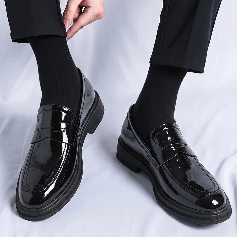 New Summer Slip on Flats Stylish Leather Men's Loafers Fashion Casual Shoes Man Light Antiskid Driving Shoes Handmade Moccasins