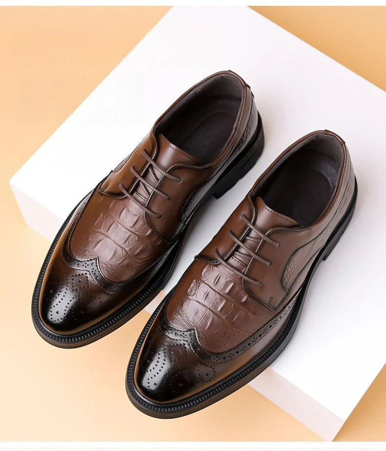 Korean Solid Color Cow Leather Shoes for Men Spring Summer New Lace Designer Brogue Shoes Man Fashion Business Casual Shoe Male