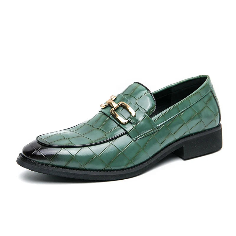 46 plus-size Metal Pressed Floral Loafers 2024 new merchant leather shoes men's casual pressed plaid leather pointy
