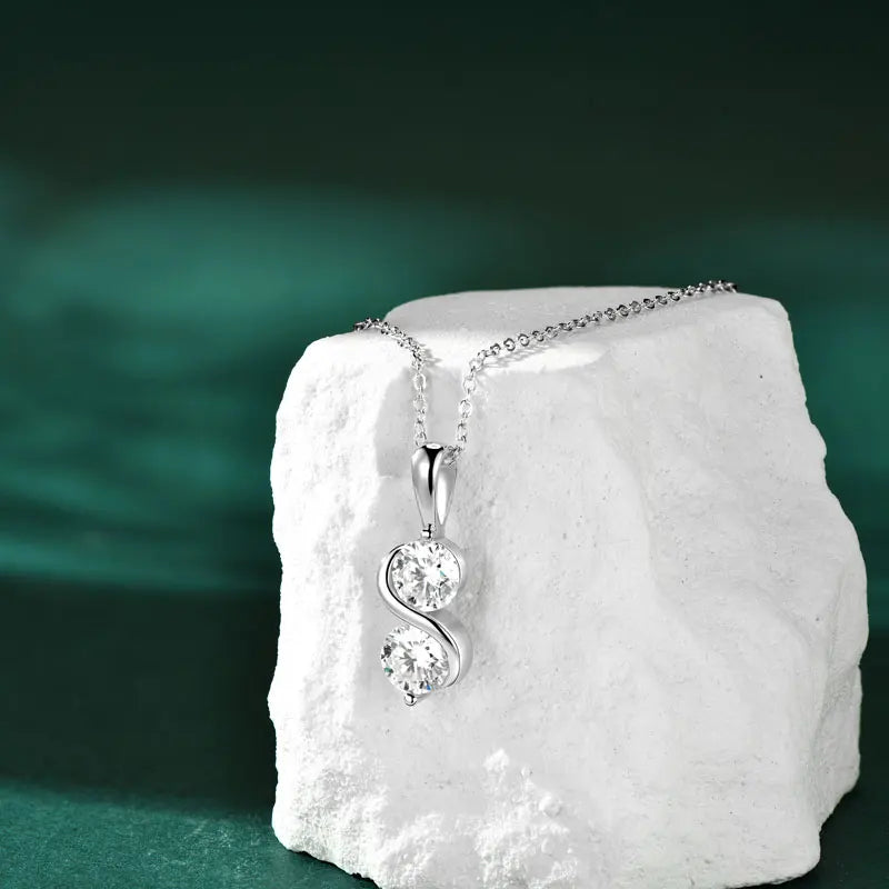 GRA Certified 1CT Moissanite Round Pendant Necklaces for Women 925 Sterling Silver Fine Jewelry Chains for Wedding Gift