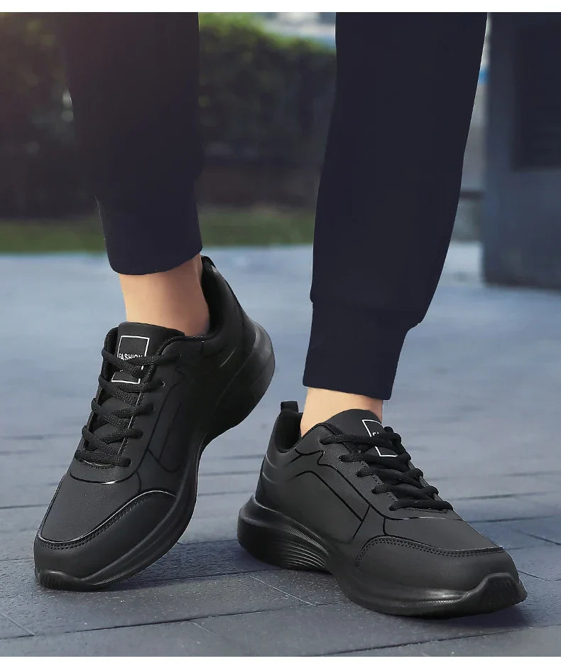 2025 New Lightweight Men Casual Leather Sneakers Non-slip Breathable Male Outdoor Running Shoes Lace Up Soft Sport Shoes