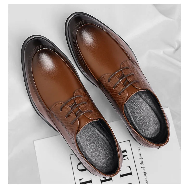 Spring Summer Hallow Dress Shoes for Men Solid Color Fashion Business Casual Shoes Male British Lace Designer Leather Shoe Man