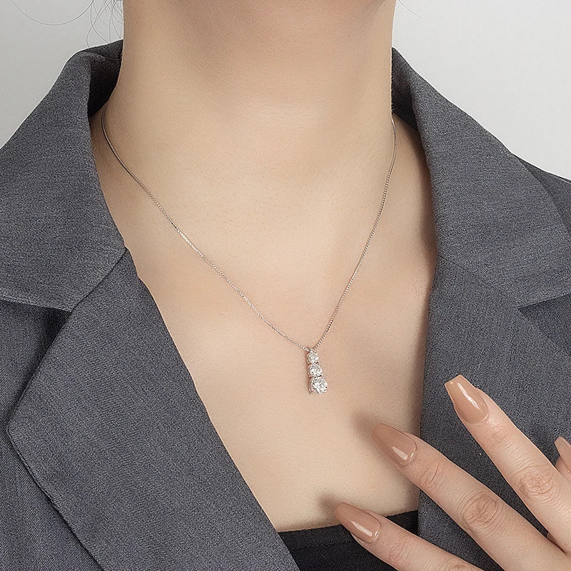 1.8CT Moissanite Necklace for Women S925 Pure Silver 3-Stone Laboratory Cultivated Diamond Pendant Luxury Jewelry Gift