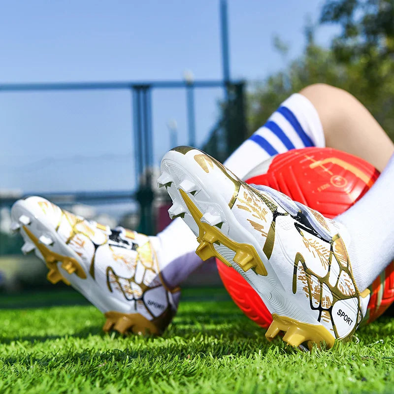 Professional Football Shoes Kids Futsal Sneakers Outdoor Low-cut Soccer Shoes Boys Lightweight Non-slip Children's Sports Shoes