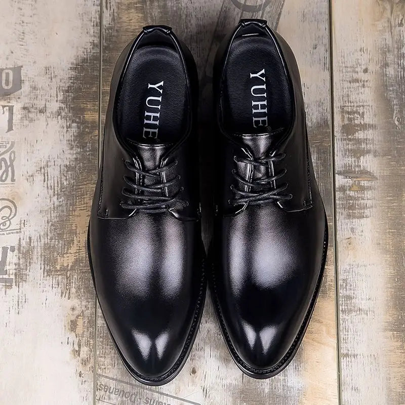 Men's Korean Style Business Casual Leather Shoes with Invisible Height Increase Versatile Pointed Toe British Style Trendy Shoes