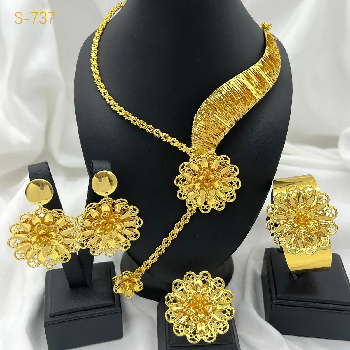 Elegant Dubai 24K Gold Plated Necklace Earrings Fashion New Design Trendy Jewelry Sets for Women Party Gift Wedding Accessories