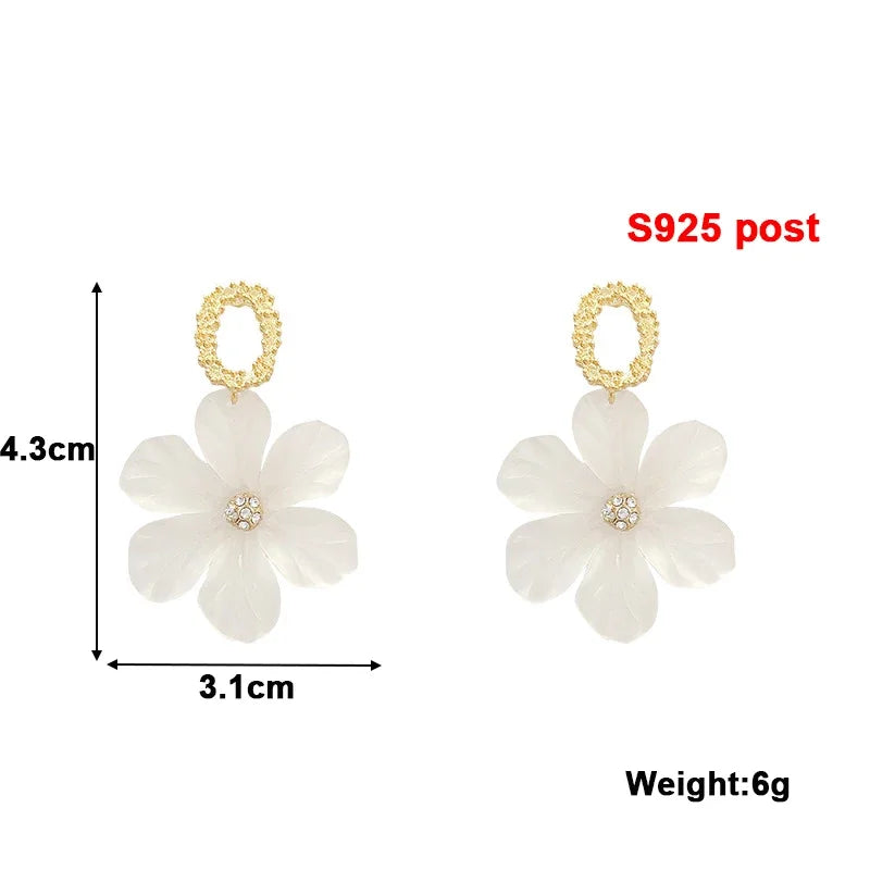 Pure White Women's Dangle Earrings Blooming Flower Acrylic Enamel Butterfly Imitation Pearl Heart Hanging Earrings Elegant brinc