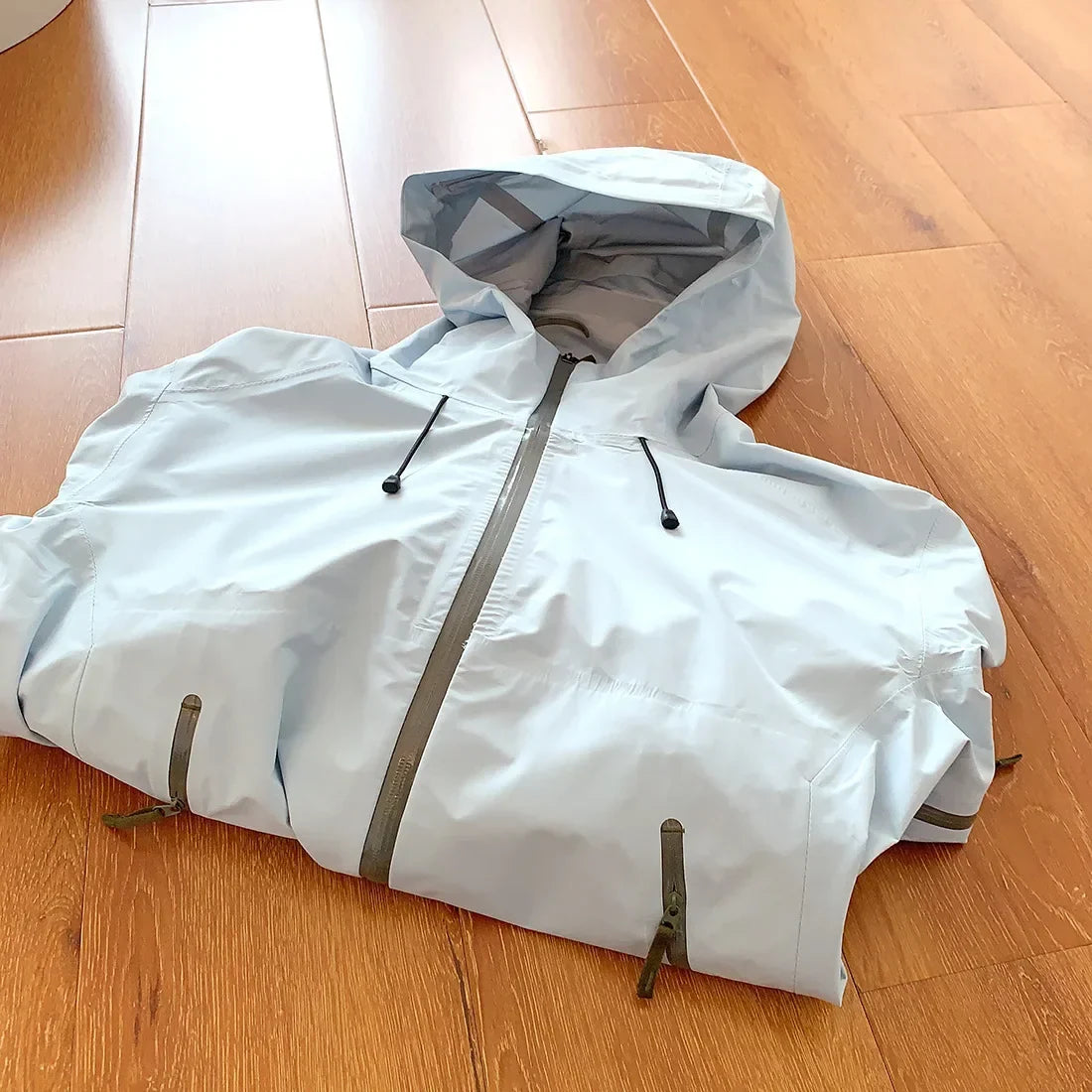 2026 New Storm Jacket Lovers Outdoor Sports Camping Mountain Skiing Trend Fashion British Wind Leisure Waterproof Storm Jacket