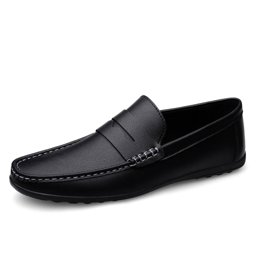 Leather men's shoes 2024 summer new driving flat casual style men's shoes trendy fashion outdoor lazy loafers men's shoes