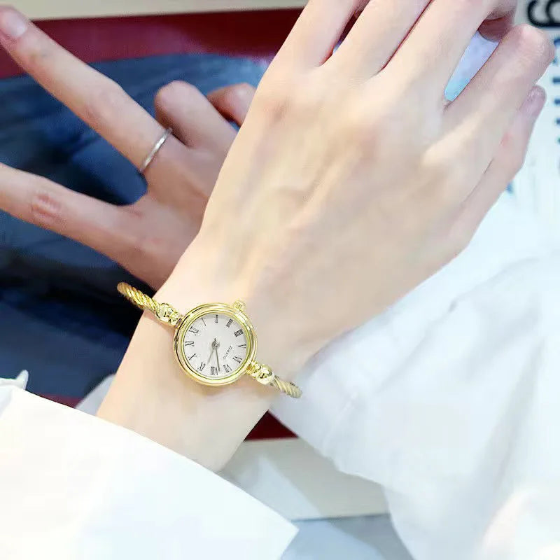 Luxury Women's Watch Small Gold Bangle Bracelet Watches Stainless Steel Retro Ladies Quartz Wristwatch Female Thin Chain Clock