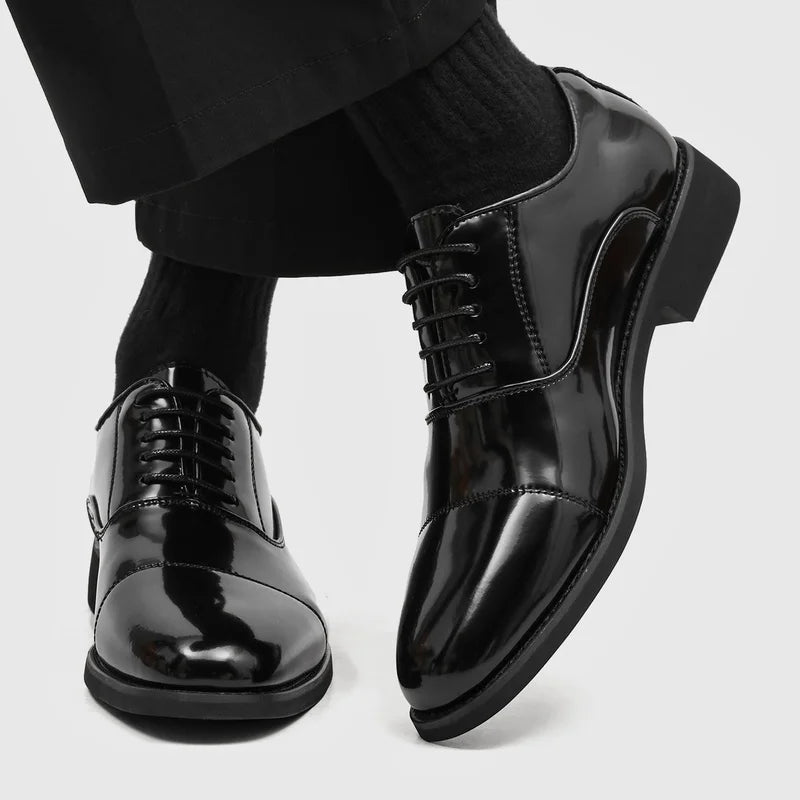 Men's Dress Shoes Size 38-46 Fashion Man Pointed Toe Oxford Shoes Lace-Up Brogue Footwear Buckle Business Wedding Shoes Sneakers