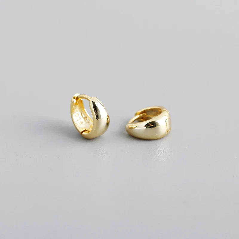 925 Sterling Silver Simple Wide Huggies Gothic Hoop Earrings for Women European Unisex Piercing Rock Jewelry Ear Buckles
