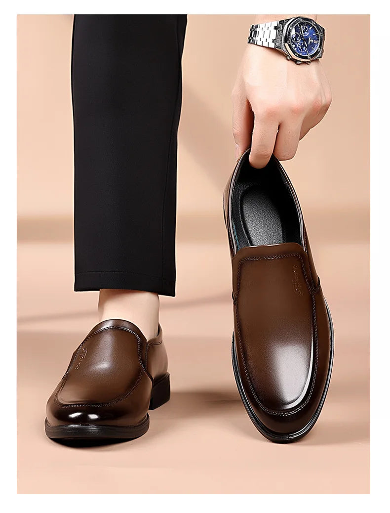 New Designer Soft Leather Shoes for Men Solid Color Fashion Business Casual Shoes Male Spring Autumn New Dress Shoe Man