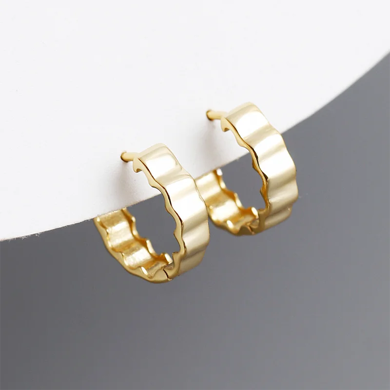 925 Sterling Silver Minimalist Statement Waves Huggies Hoop Earrisngs for Women Fashion French Charms Jewelry Ear Buckle
