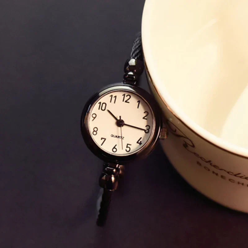 Women Bracelet Watch Retro Gold Bangle Women Watches Stainless Steel Retro Ladies Quartz Wristwatch Clock Dress Watch