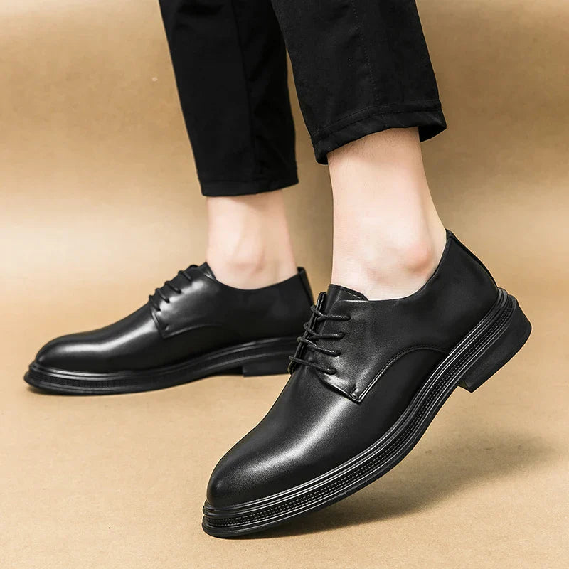Fashion Men Brogue Oxford Shoes British Style Casual Shoes PU Leather Formal Dress Footwear Man Outdoor Sneakers Business Shoes