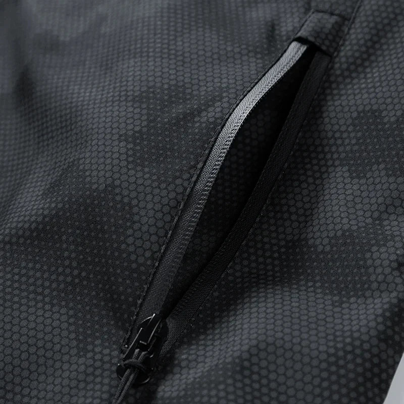 Spring Men's Windbreaker Korean Fashion Loose Waterproof Hooded Coat Outdoor Leisure Function Camping Camo Jacket Men's Workwear